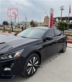 نيسان ألتيما